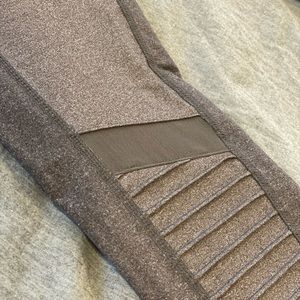 Alo Yoga High-Waist Moto Legging dark grey